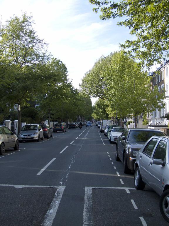 Hammersmith Apartment เบรนท์ฟอร์ด ภายนอก รูปภาพ