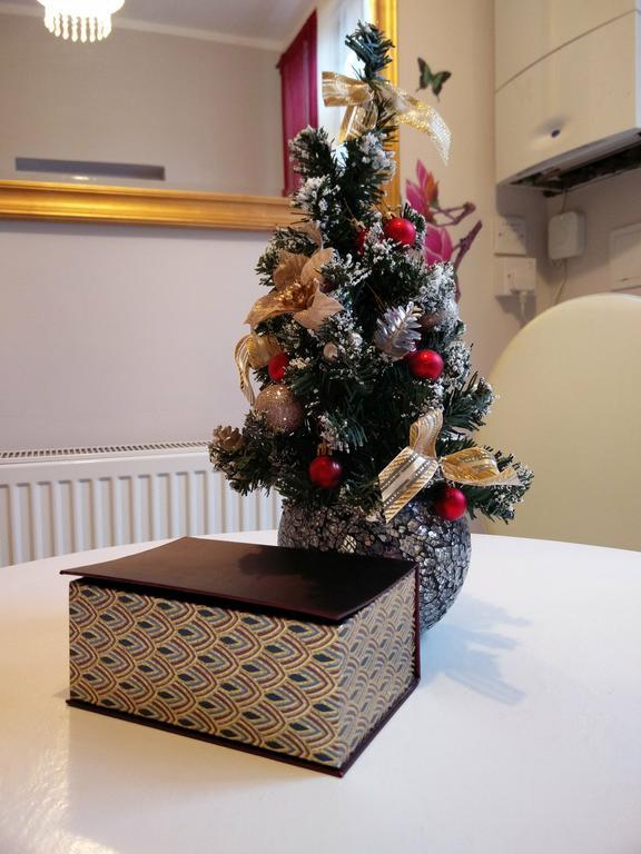 Hammersmith Apartment เบรนท์ฟอร์ด ภายนอก รูปภาพ