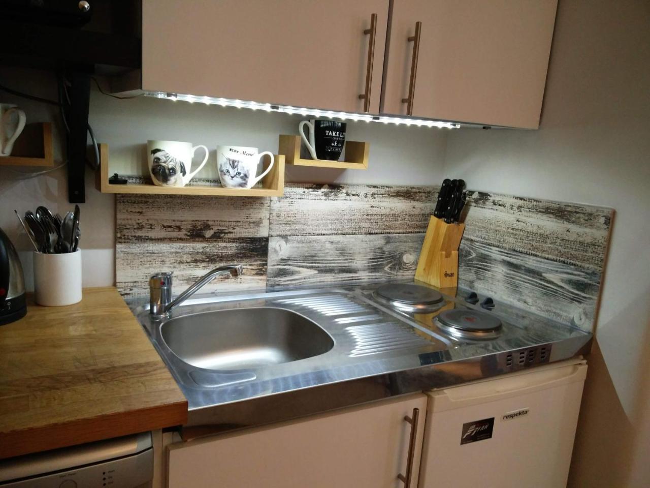 Hammersmith Apartment เบรนท์ฟอร์ด ภายนอก รูปภาพ